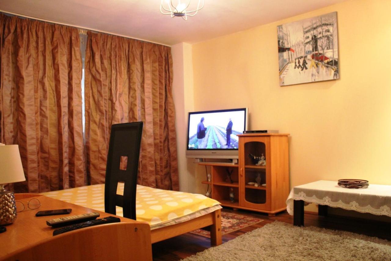 Vitan Modern Apartment, Sleeps 4 Bucureşti Ngoại thất bức ảnh